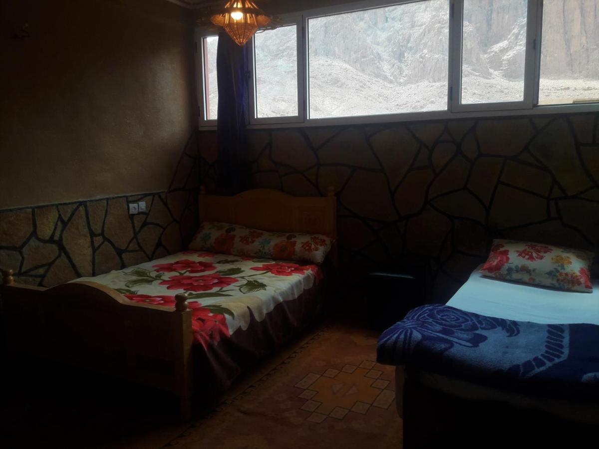 Dounia Hostel Тингир Экстерьер фото