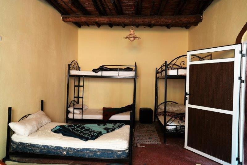 Dounia Hostel Тингир Экстерьер фото